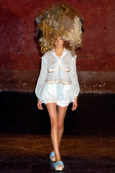 Look 22